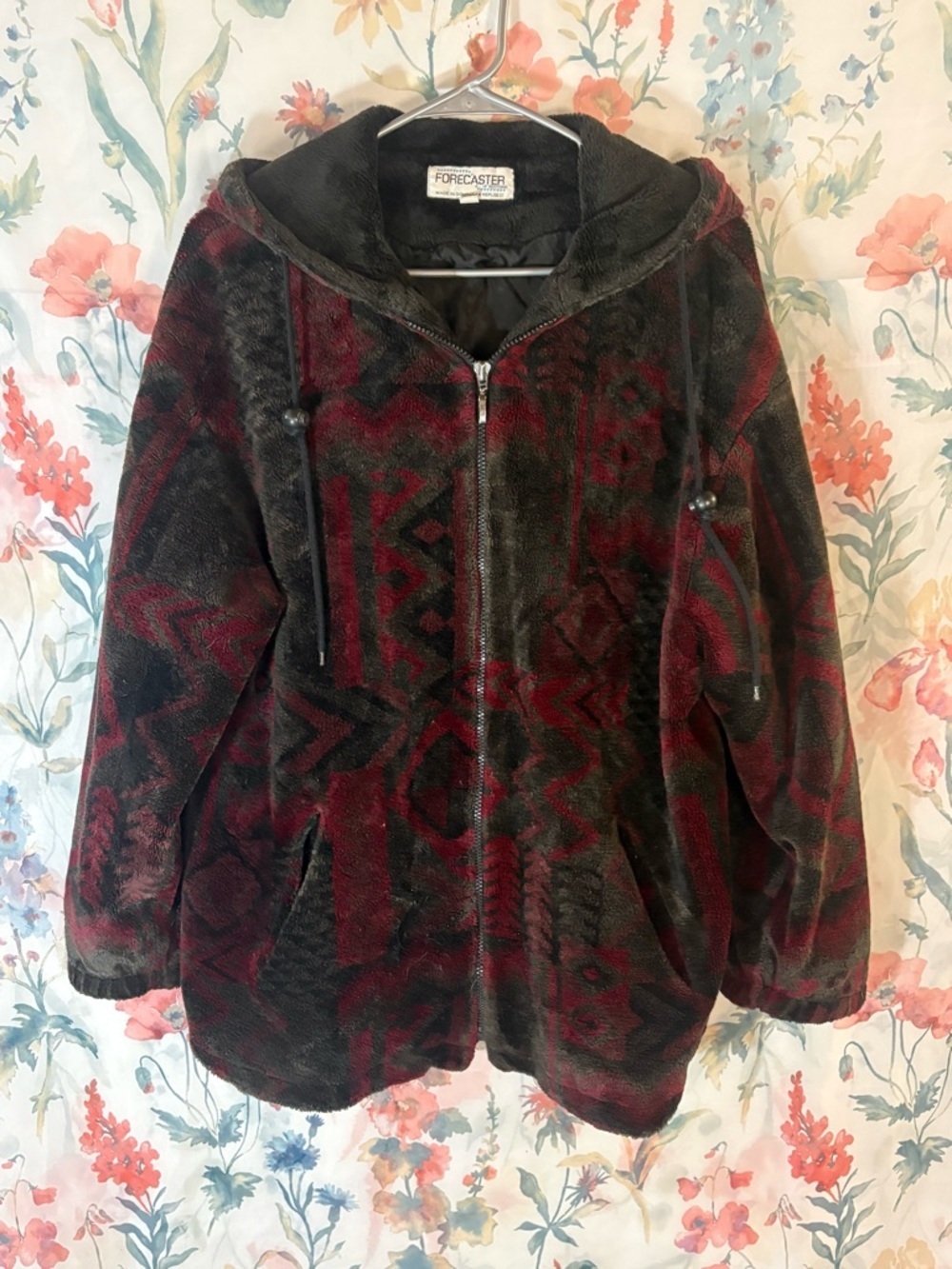Vintage Forecaster Men's Hooded Zip Jacket in Black and Burgundy